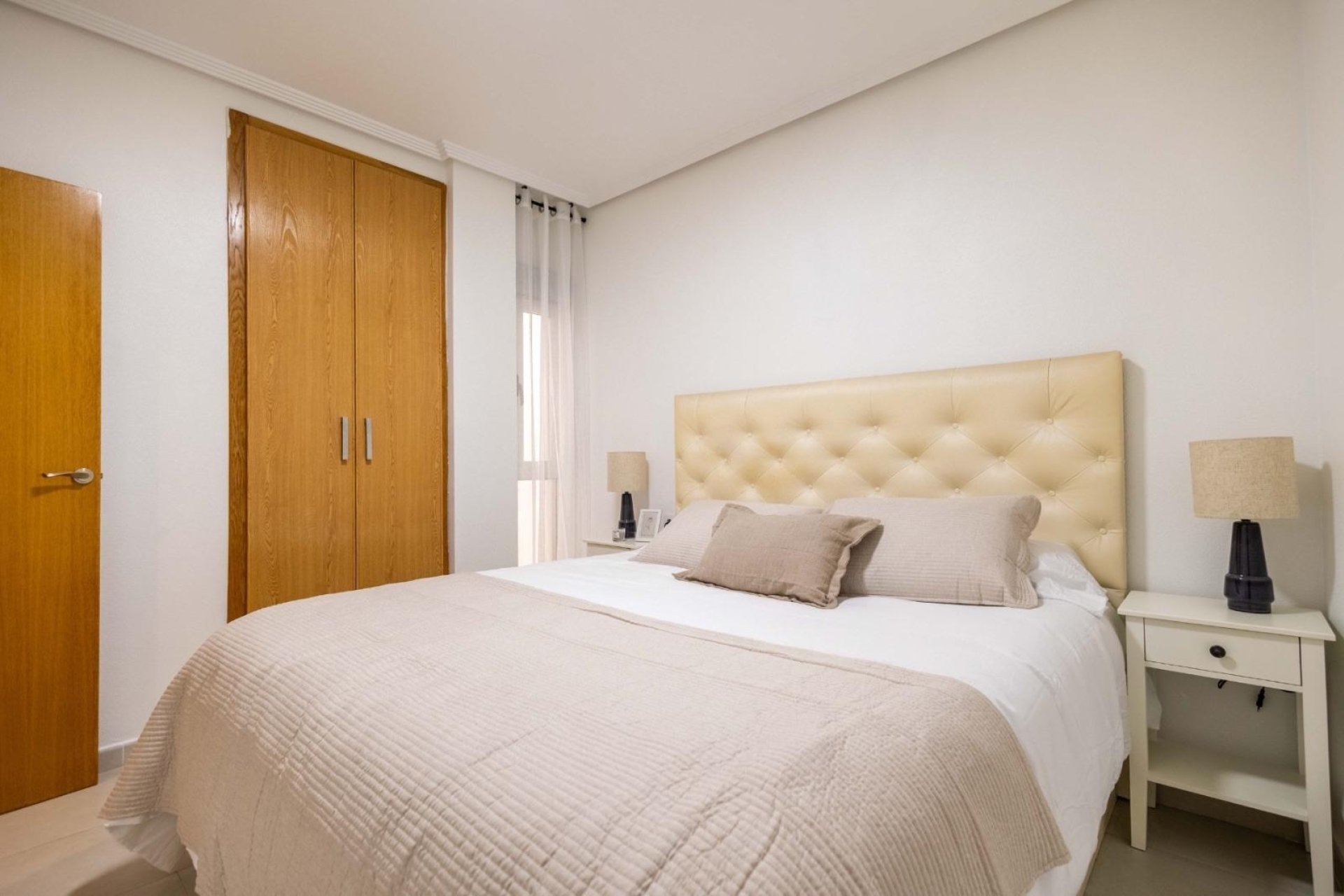 Resale - Apartment -
Torrevieja - Las Calas