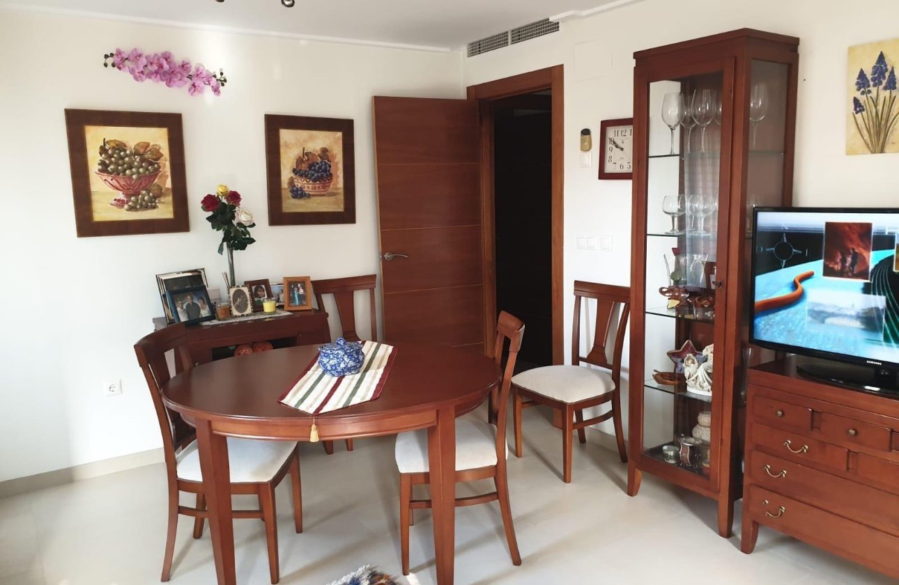 Resale - Apartment -
Torrevieja - Las Piscinas Naturales