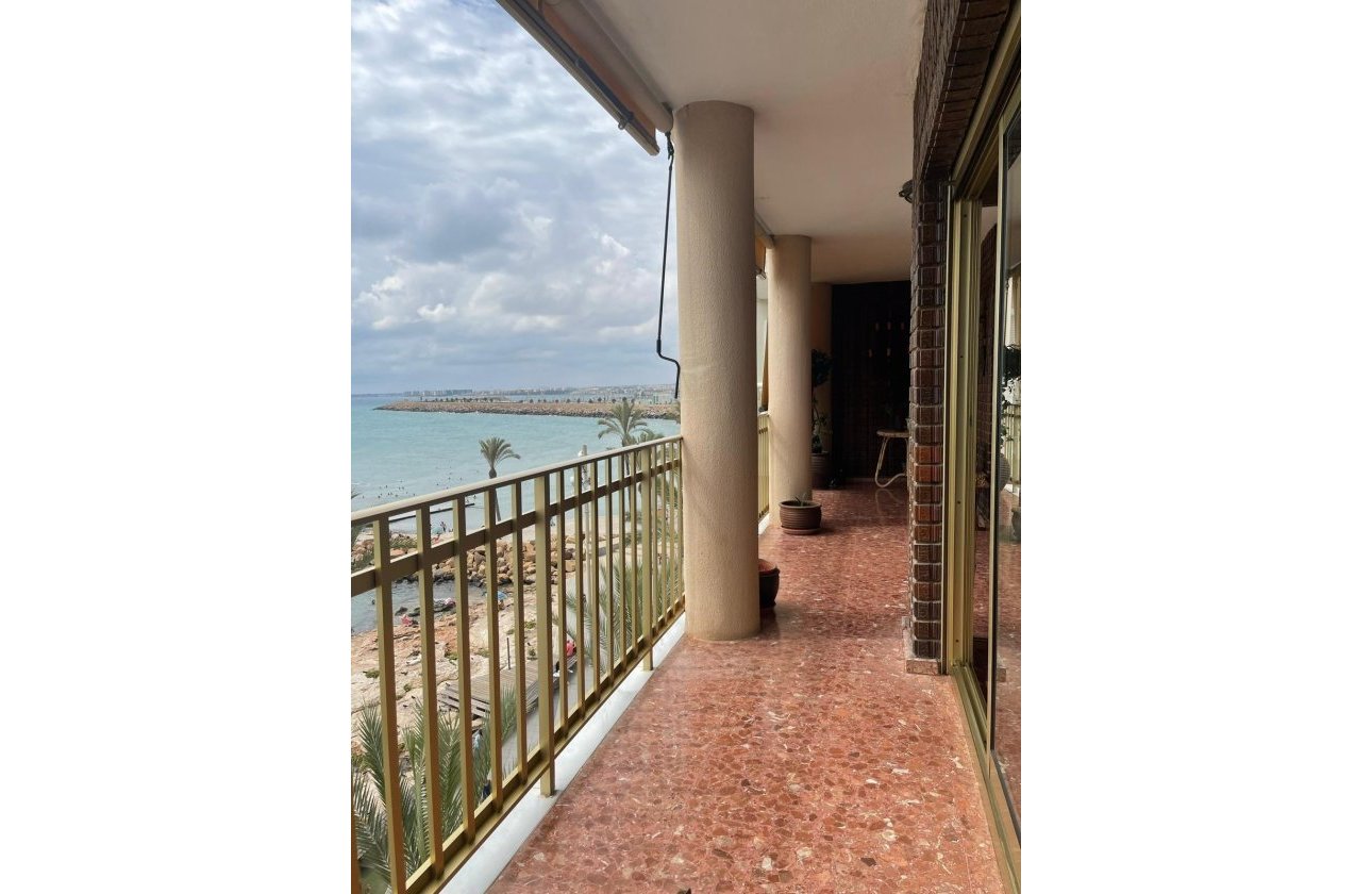 Resale - Apartment -
Torrevieja - Las Piscinas Naturales