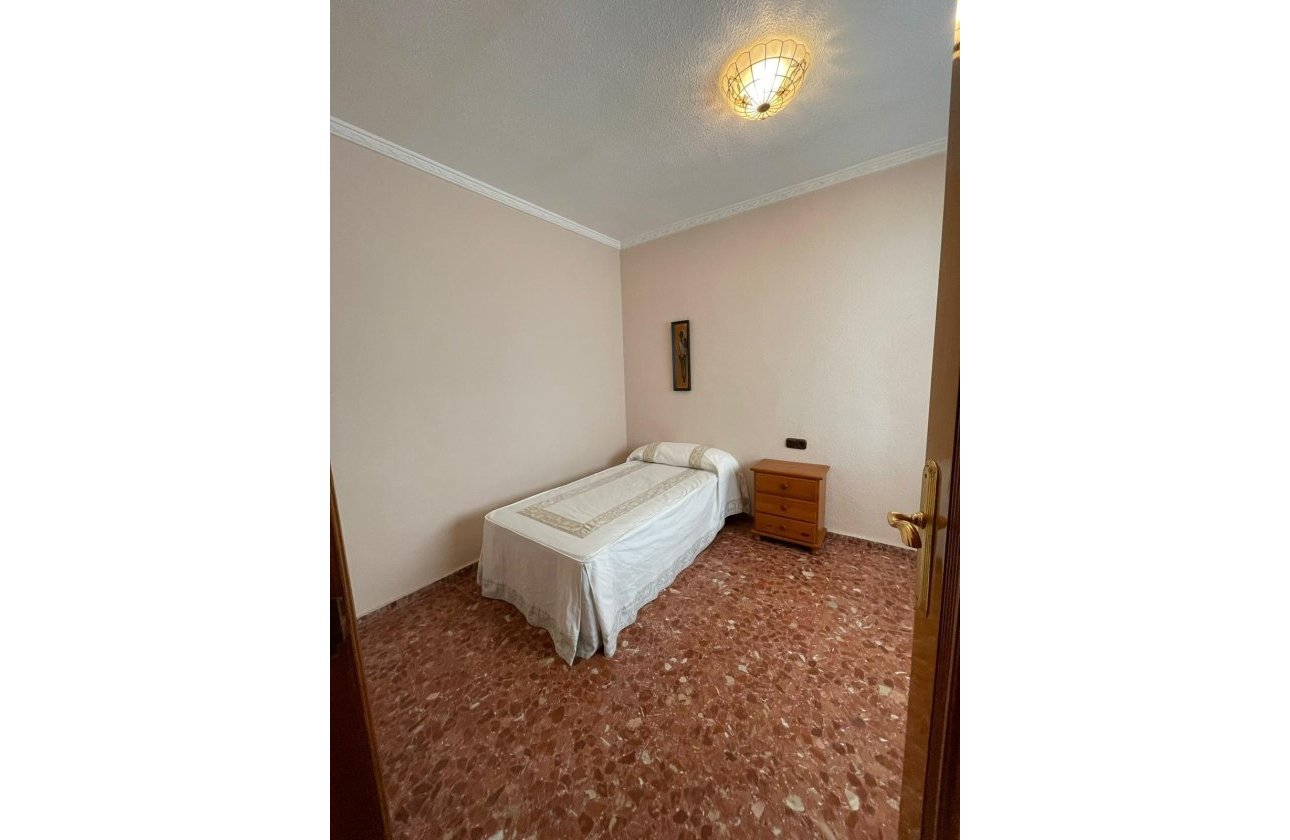 Resale - Apartment -
Torrevieja - Las Piscinas Naturales