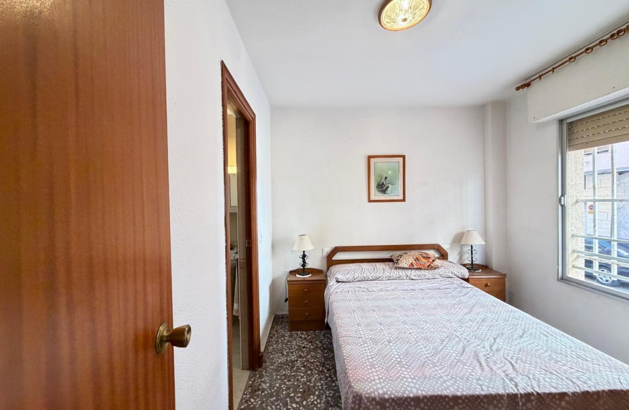 Resale - Apartment -
Torrevieja - Las Piscinas Naturales