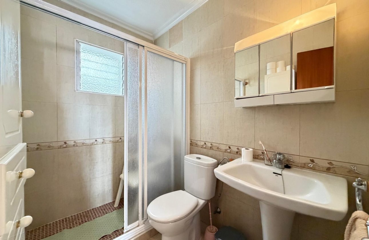 Resale - Apartment -
Torrevieja - Las Piscinas Naturales