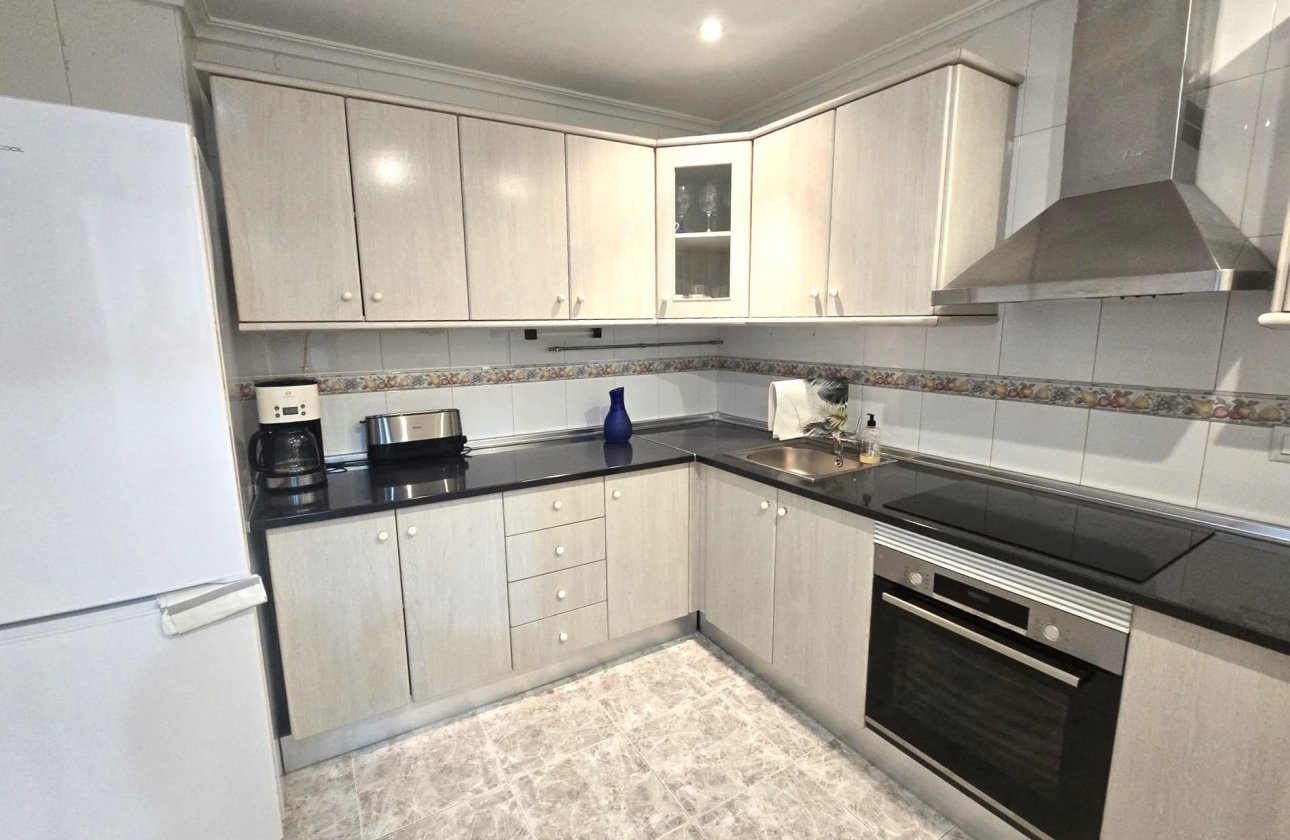 Resale - Apartment -
Torrevieja - Las Piscinas Naturales