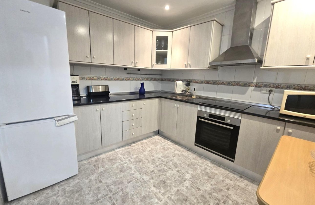 Resale - Apartment -
Torrevieja - Las Piscinas Naturales