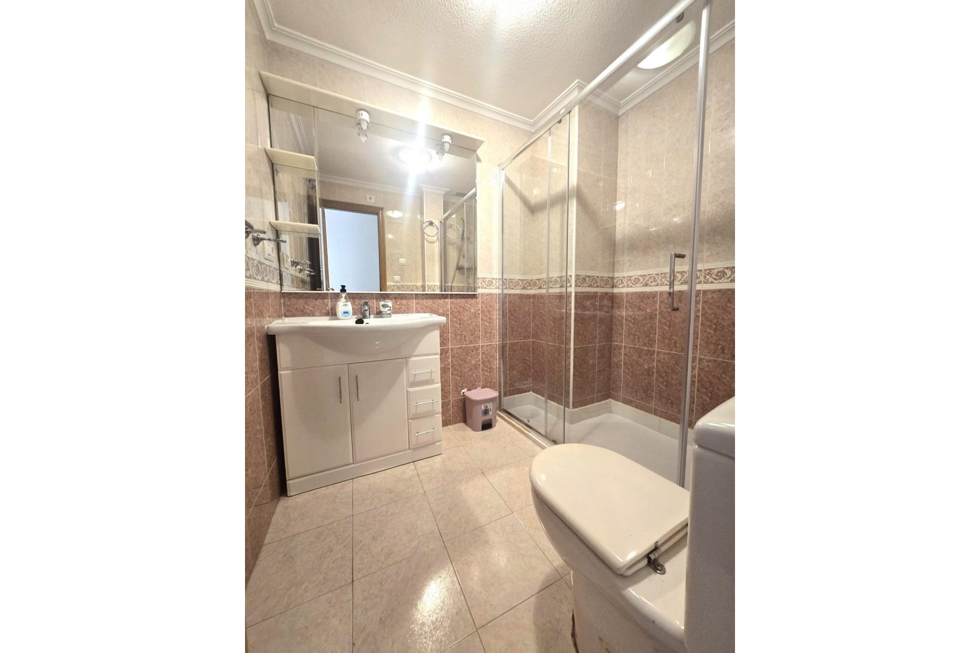 Resale - Apartment -
Torrevieja - Las Piscinas Naturales
