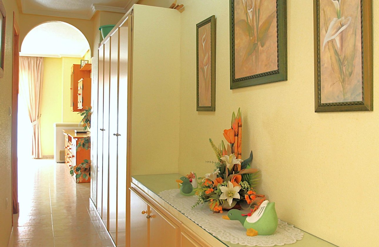 Resale - Apartment -
Torrevieja - Las Piscinas Naturales