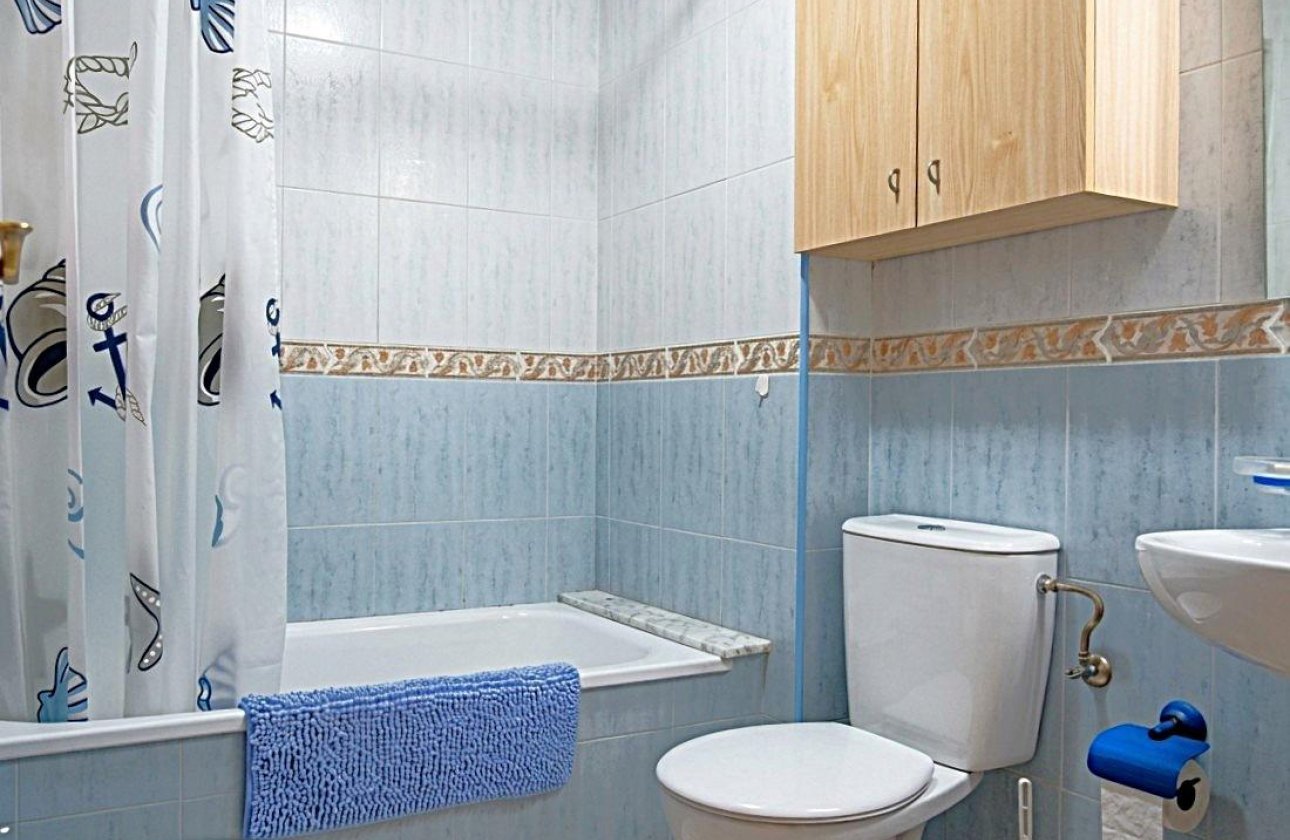 Resale - Apartment -
Torrevieja - Las Piscinas Naturales