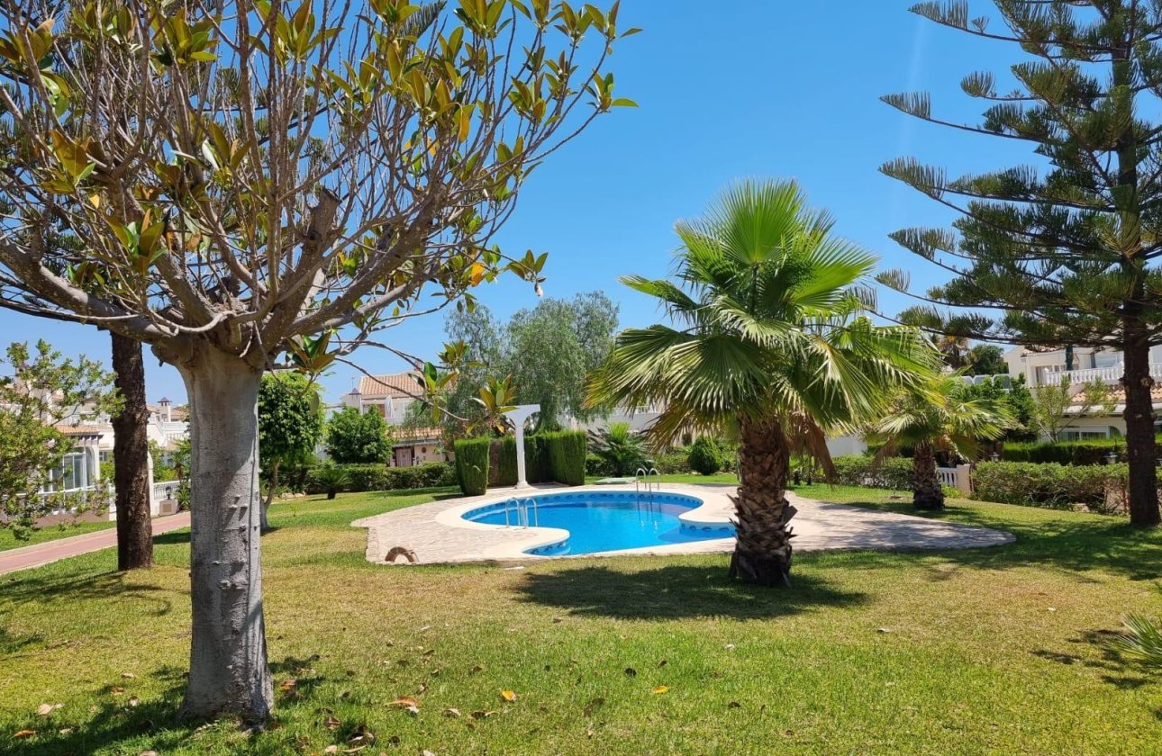 Resale - Apartment -
Torrevieja - Los Balcones - Los Altos del Edén