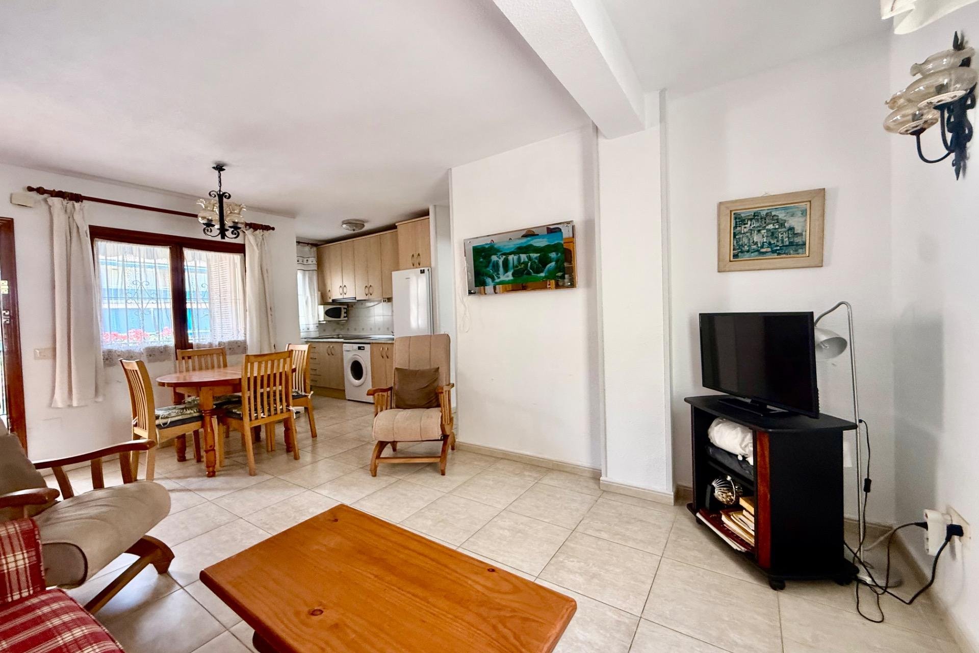 Resale - Apartment -
Torrevieja - Los Europeos