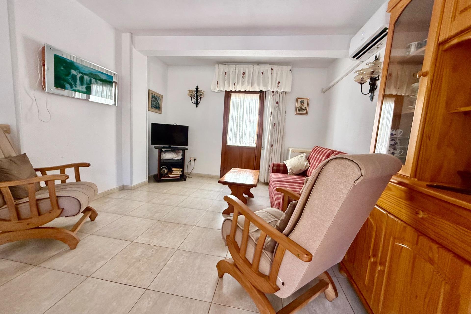 Resale - Apartment -
Torrevieja - Los Europeos