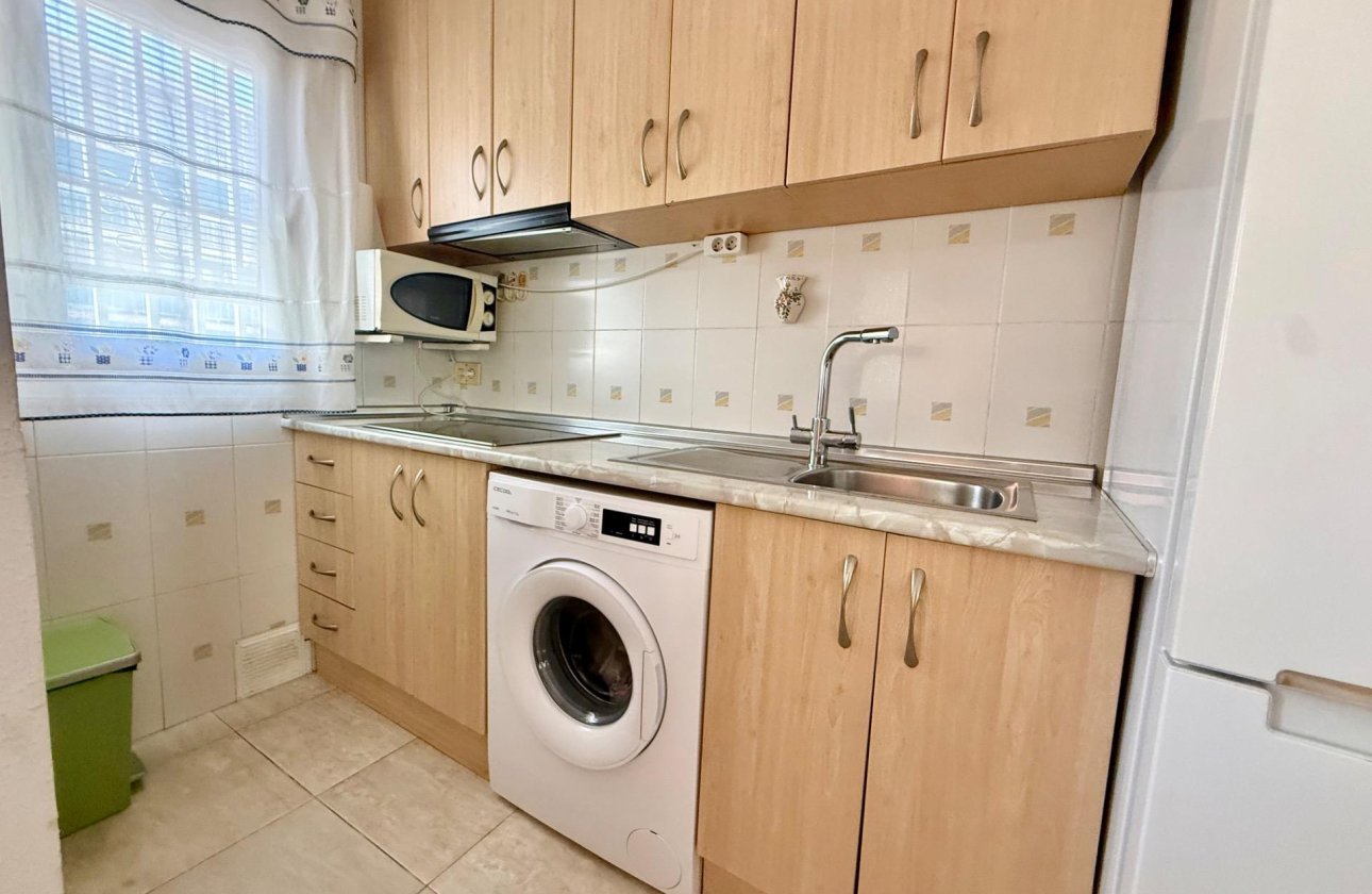 Resale - Apartment -
Torrevieja - Los Europeos