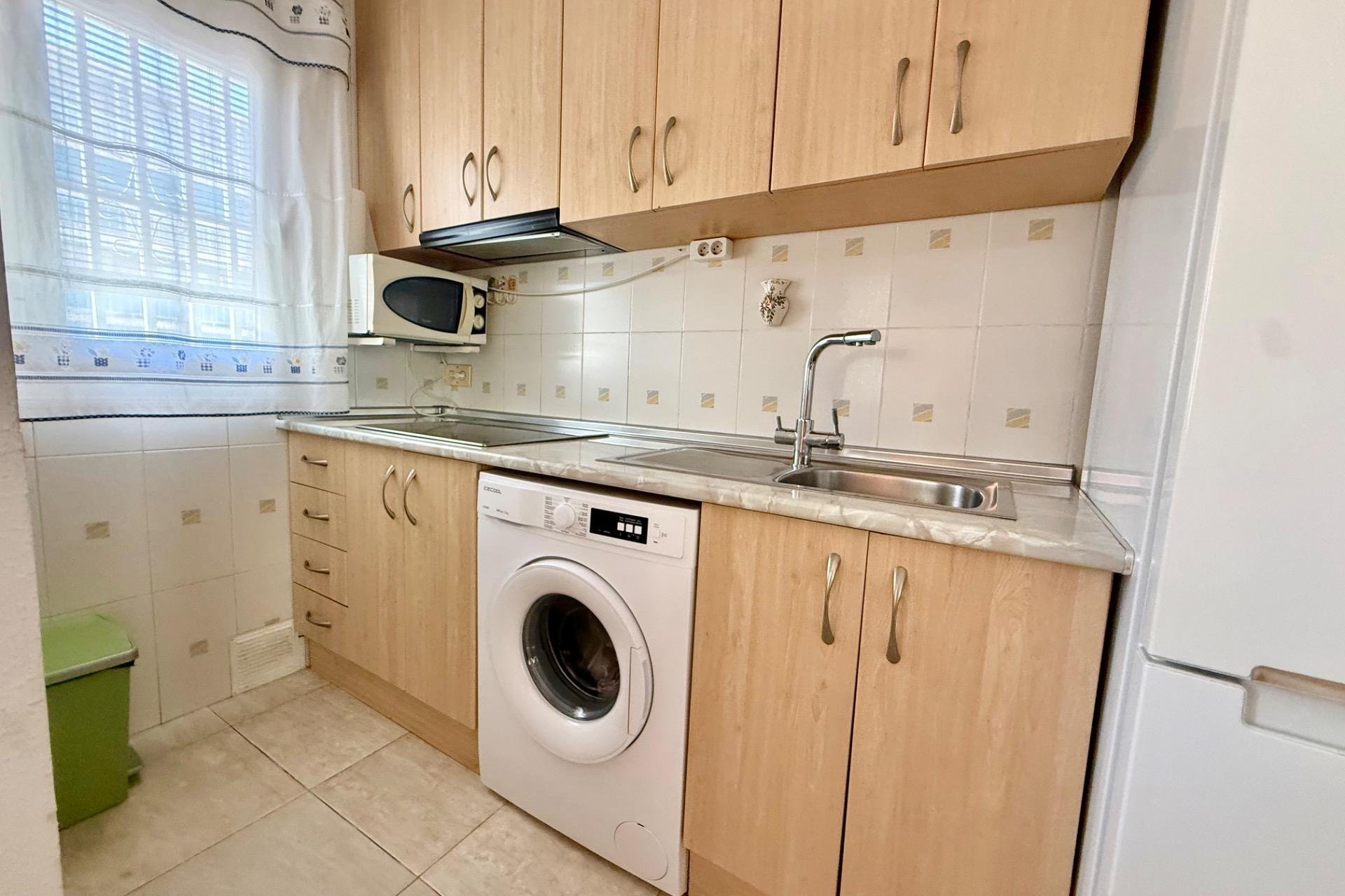 Resale - Apartment -
Torrevieja - Los Europeos