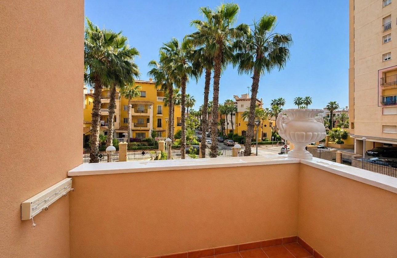 Resale - Apartment -
Torrevieja - Los Frutales