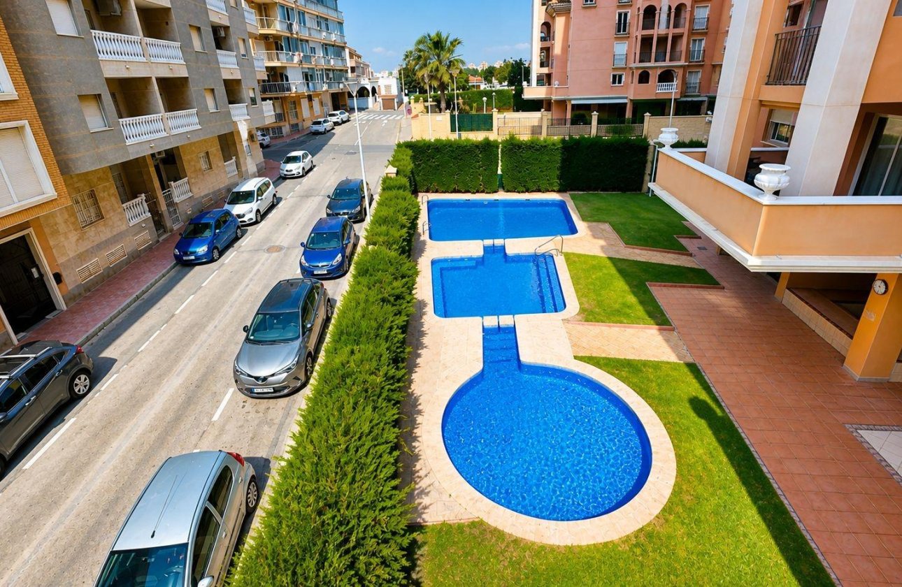 Resale - Apartment -
Torrevieja - Los Frutales