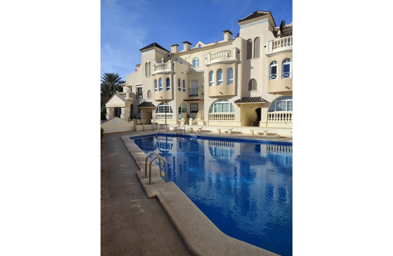 Resale - Apartment -
Torrevieja - Los Frutales