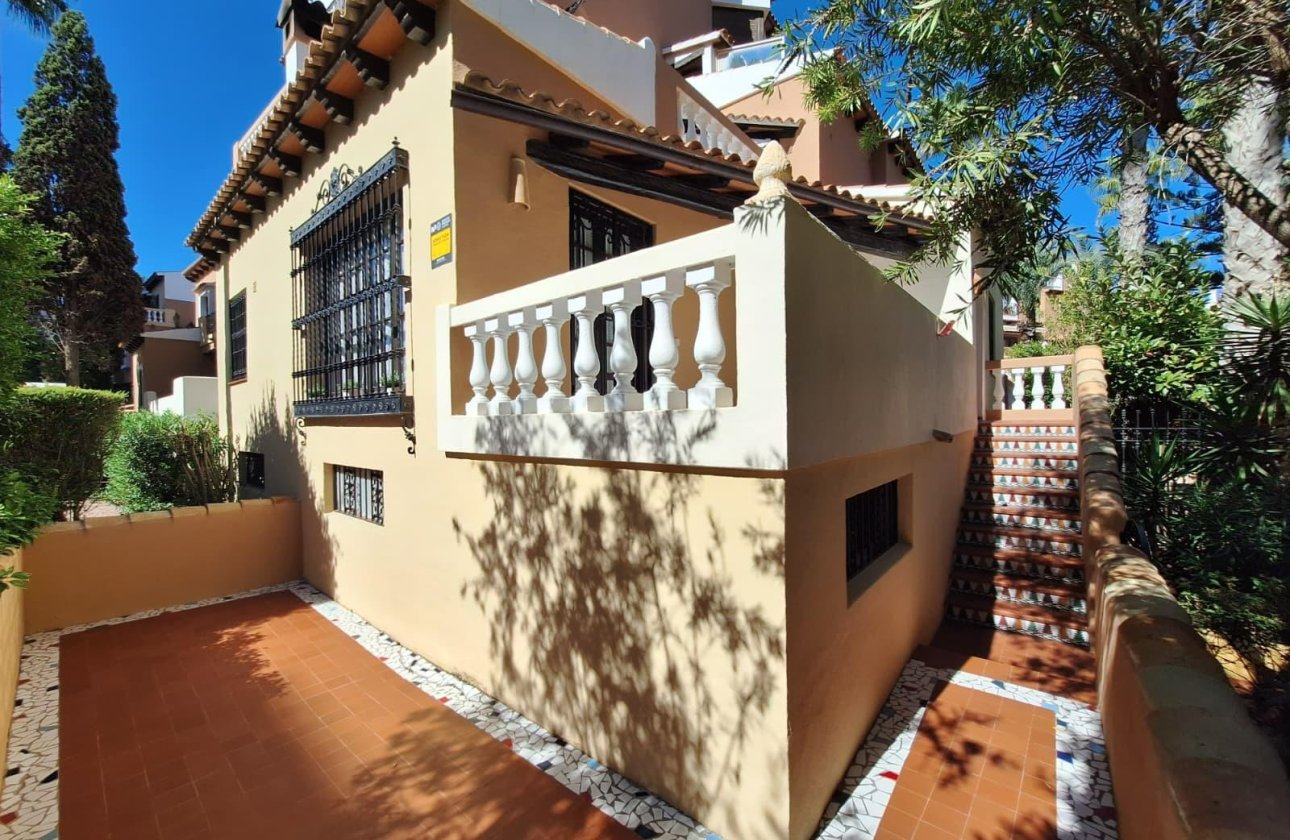 Resale - Apartment -
Torrevieja - Los Frutales