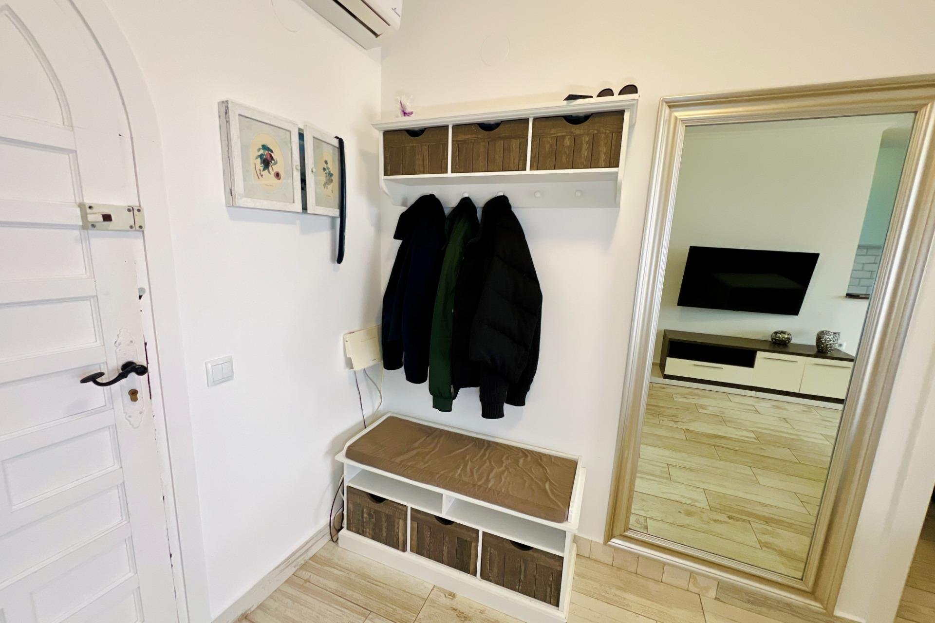 Resale - Apartment -
Torrevieja - Miramar - Torre Del Moro