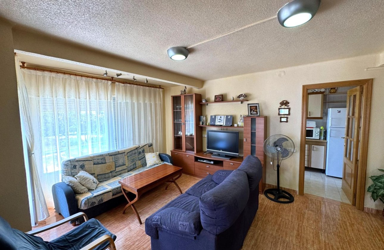 Resale - Apartment -
Torrevieja - Miramar - Torre Del Moro