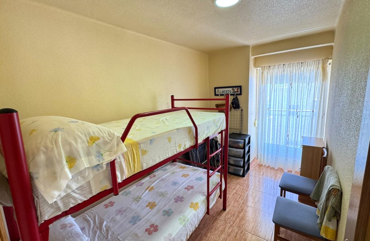 Resale - Apartment -
Torrevieja - Miramar - Torre Del Moro