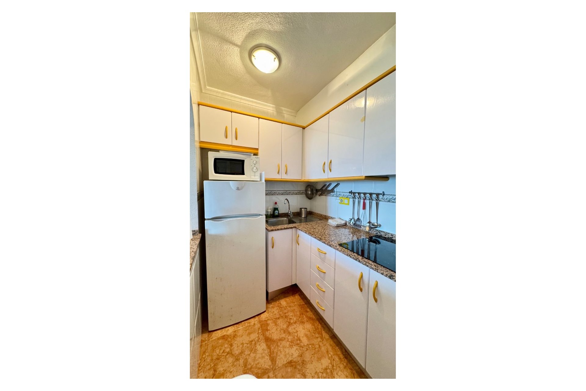 Resale - Apartment -
Torrevieja - Nueva Torrevieja - Aguas Nuevas