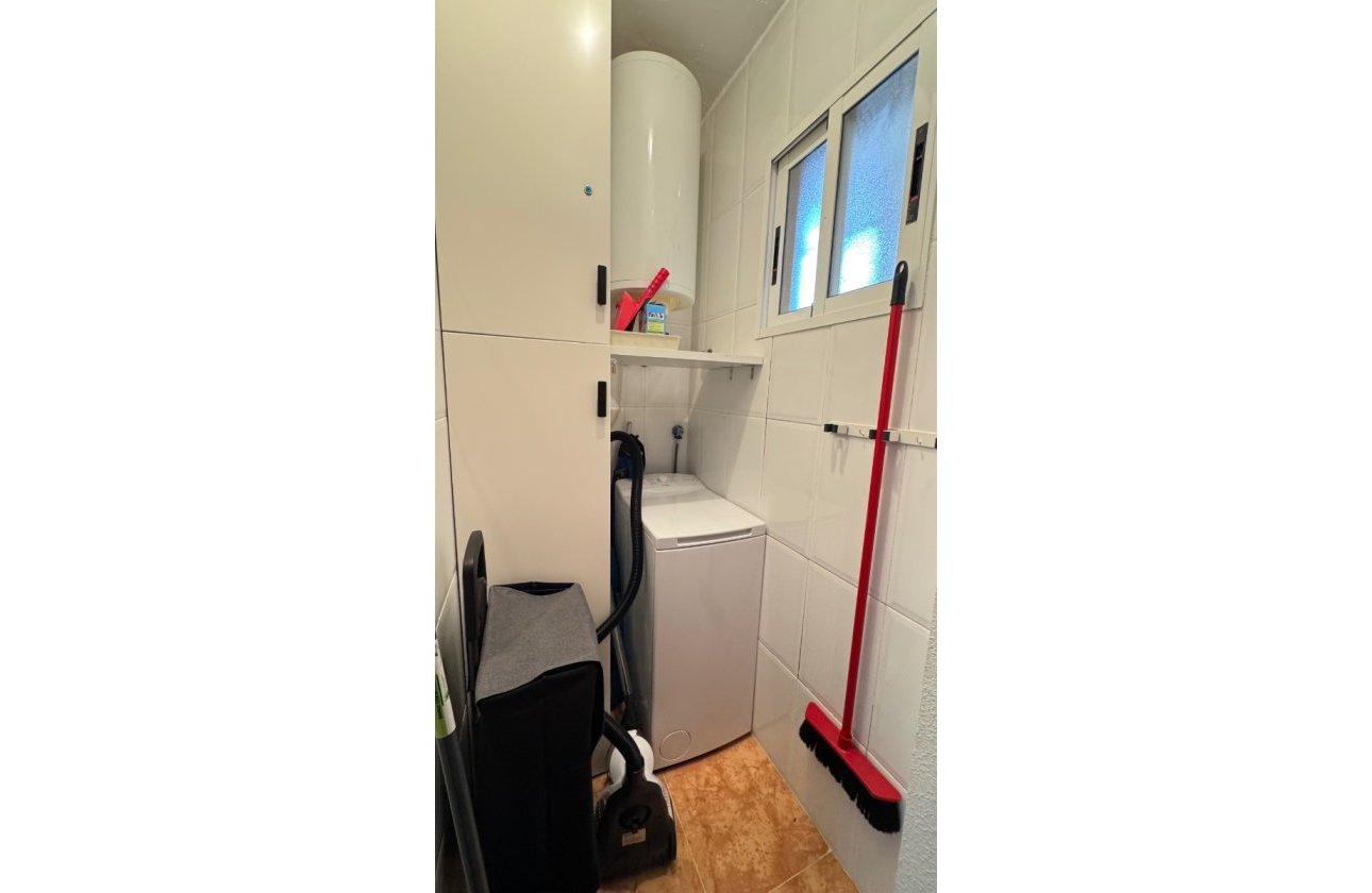 Resale - Apartment -
Torrevieja - Nueva Torrevieja - Aguas Nuevas