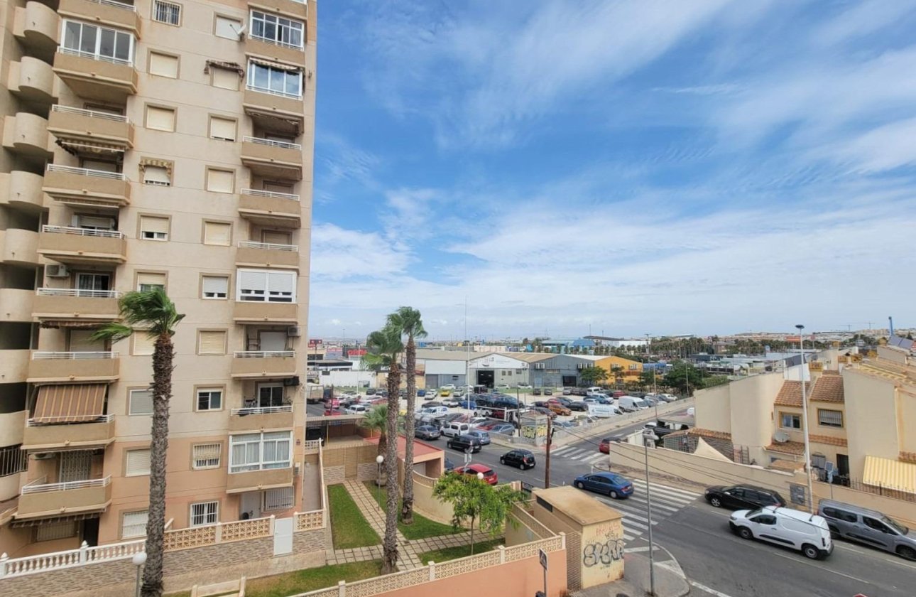 Resale - Apartment -
Torrevieja - Nueva Torrevieja