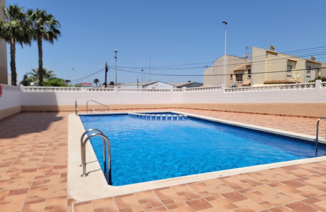 Resale - Apartment -
Torrevieja - Nueva Torrevieja