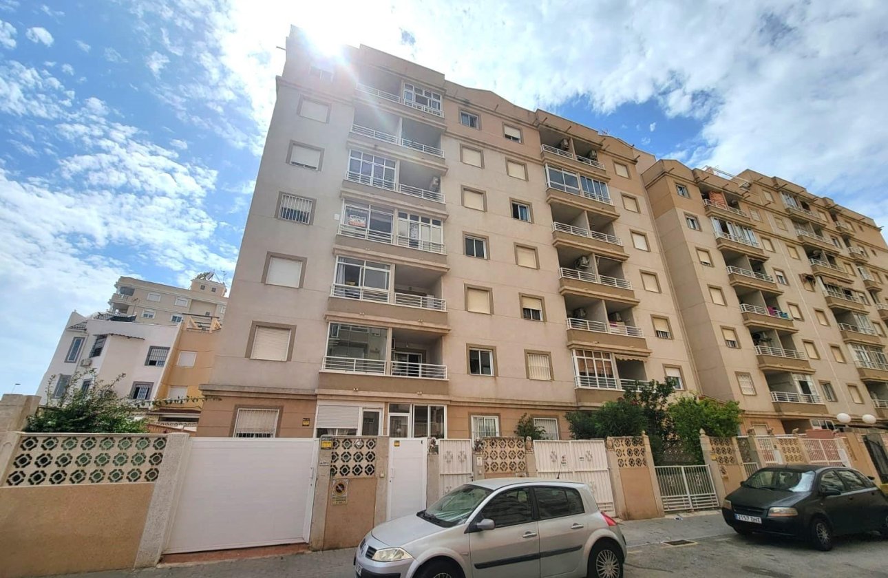 Resale - Apartment -
Torrevieja - Nueva Torrevieja
