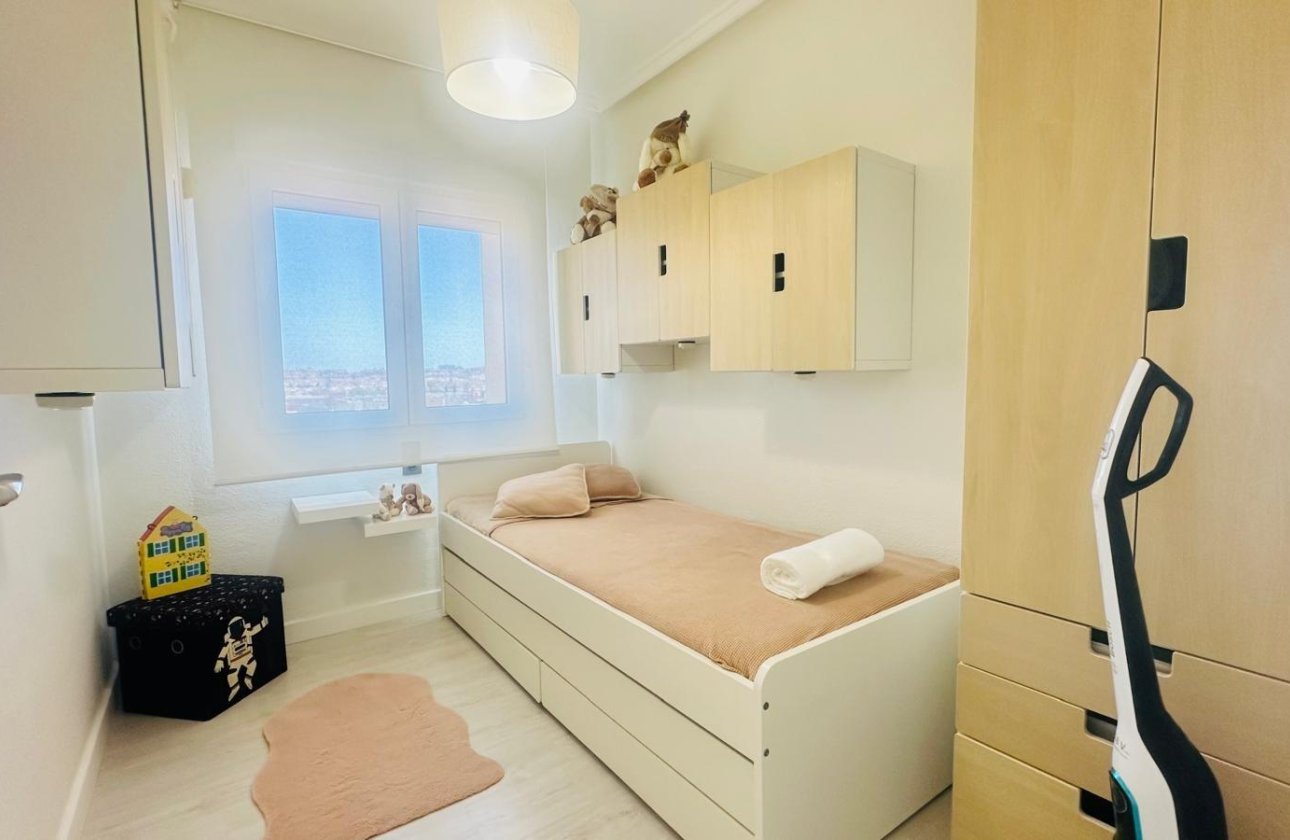 Resale - Apartment -
Torrevieja - Nueva Torrevieja