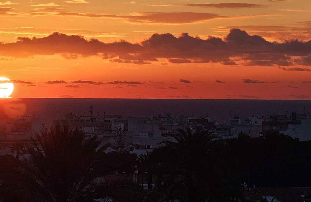 Resale - Apartment -
Torrevieja - Nueva Torrevieja