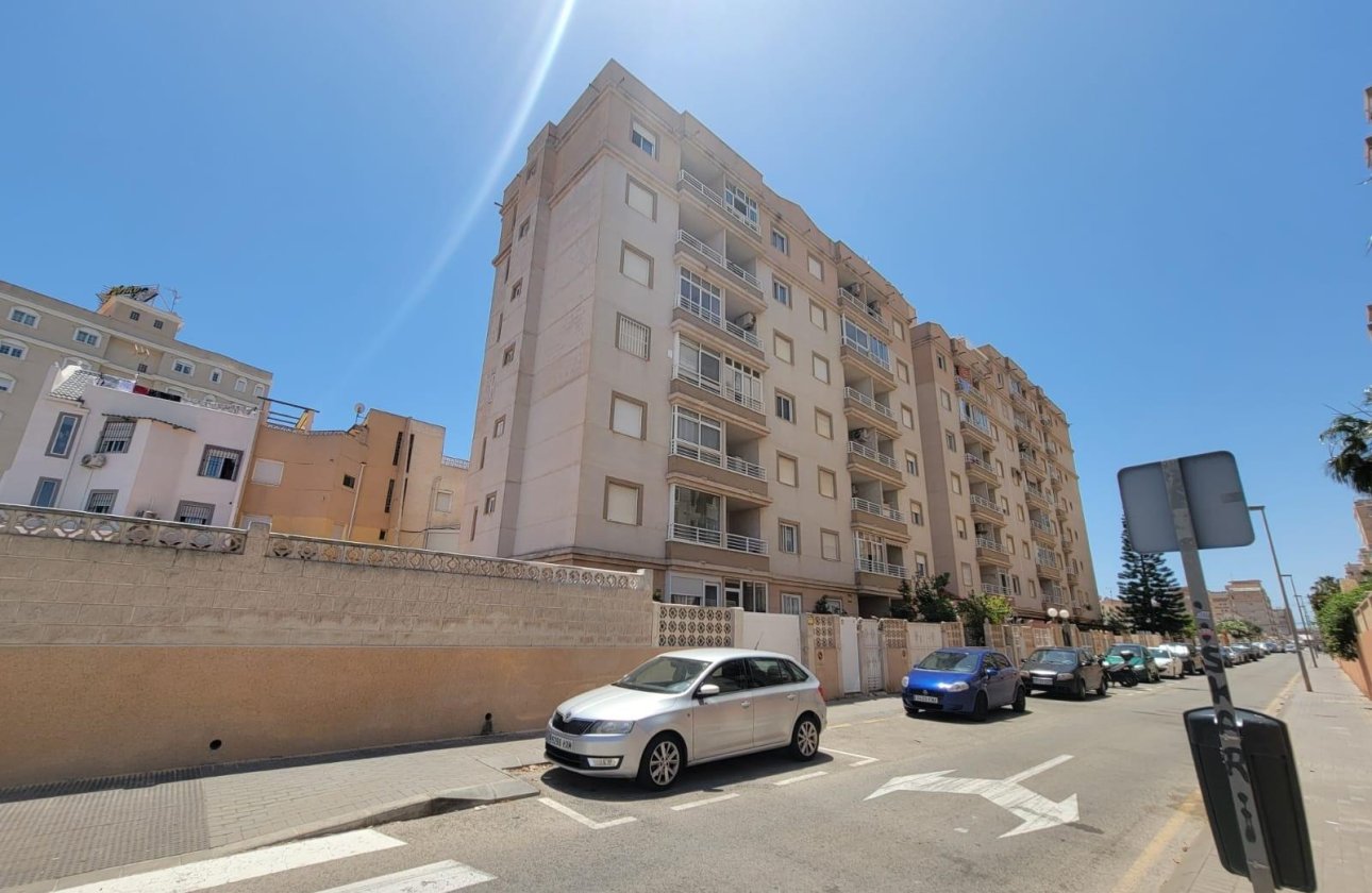 Resale - Apartment -
Torrevieja - Nueva Torrevieja