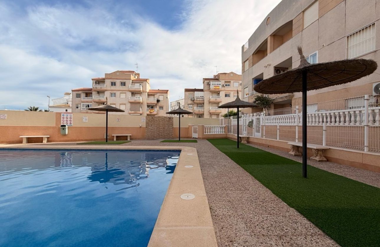Resale - Apartment -
Torrevieja - Nueva Torrevieja