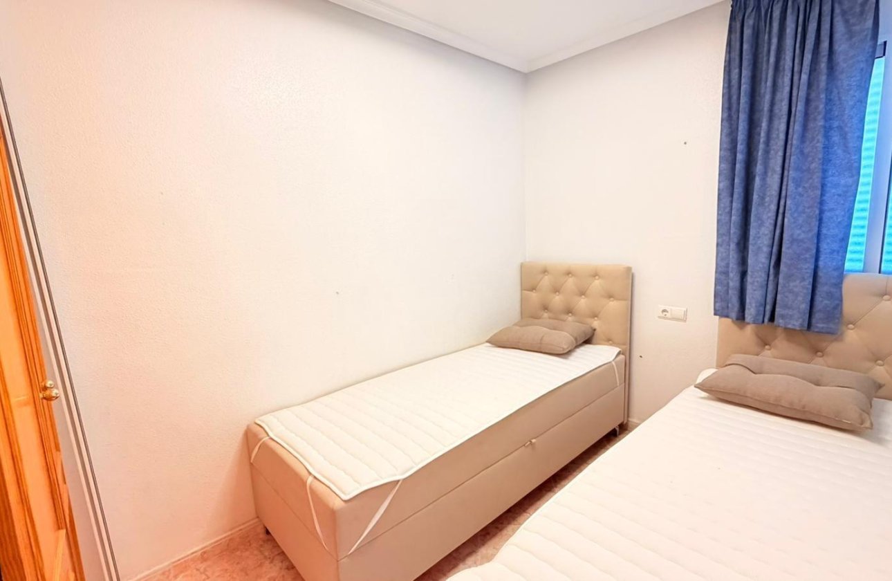 Resale - Apartment -
Torrevieja - Nueva Torrevieja