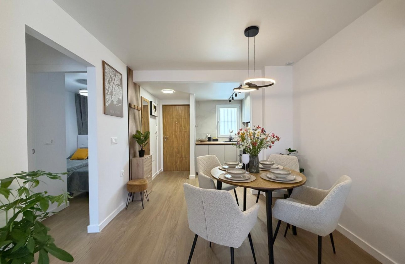 Resale - Apartment -
Torrevieja - Nueva Torrevieja