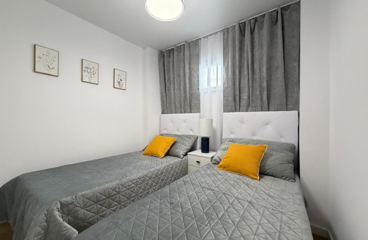Resale - Apartment -
Torrevieja - Nueva Torrevieja