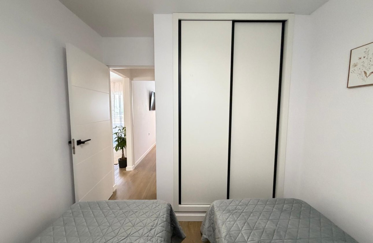Resale - Apartment -
Torrevieja - Nueva Torrevieja
