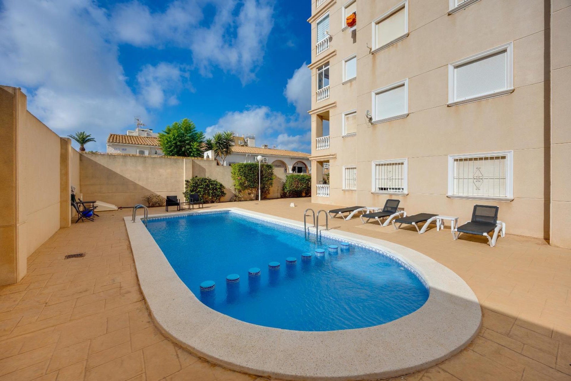 Resale - Apartment -
Torrevieja - Nueva Torrevieja