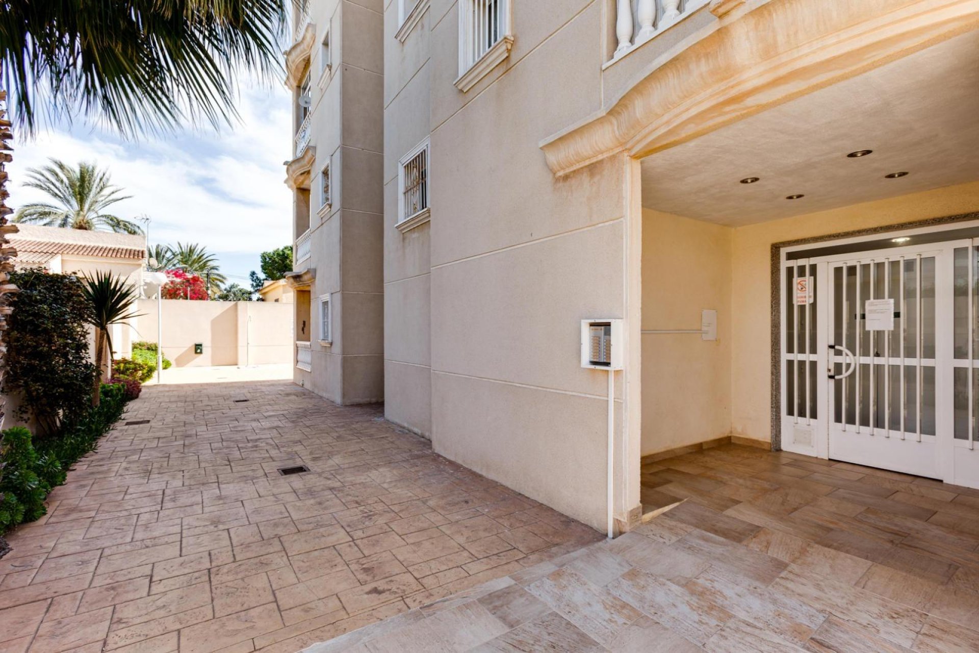 Resale - Apartment -
Torrevieja - Nueva Torrevieja