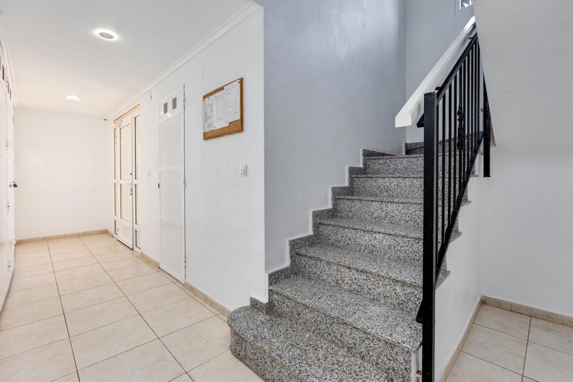 Resale - Apartment -
Torrevieja - Nueva Torrevieja
