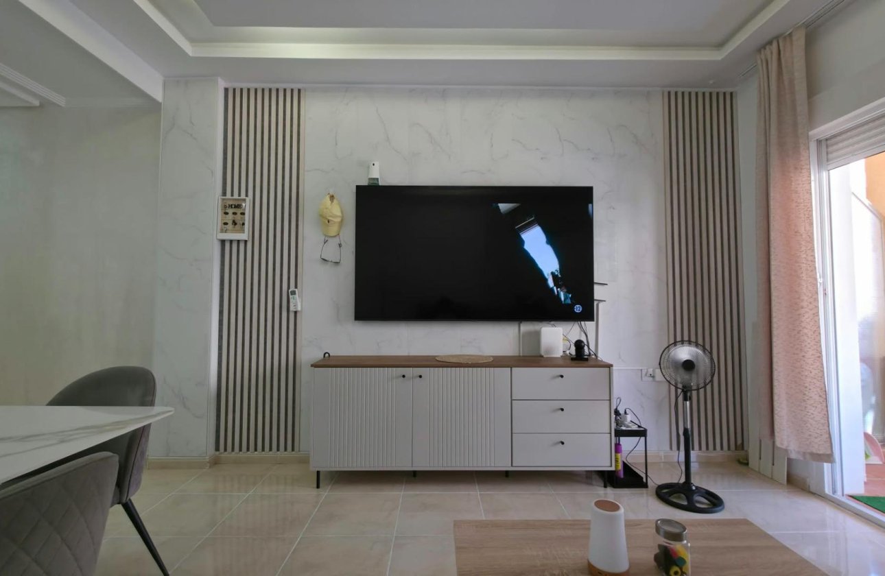 Resale - Apartment -
Torrevieja - Nueva Torrevieja