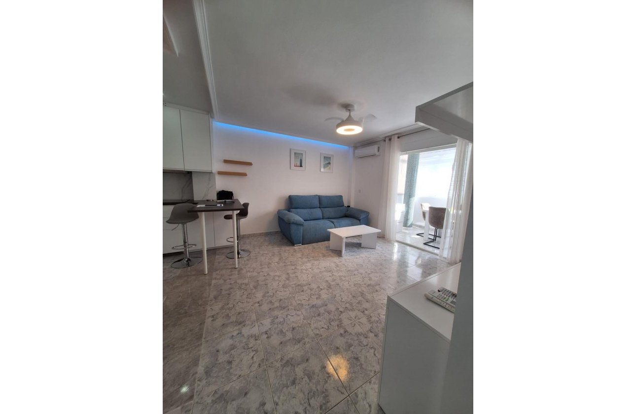 Resale - Apartment -
Torrevieja - Nueva Torrevieja