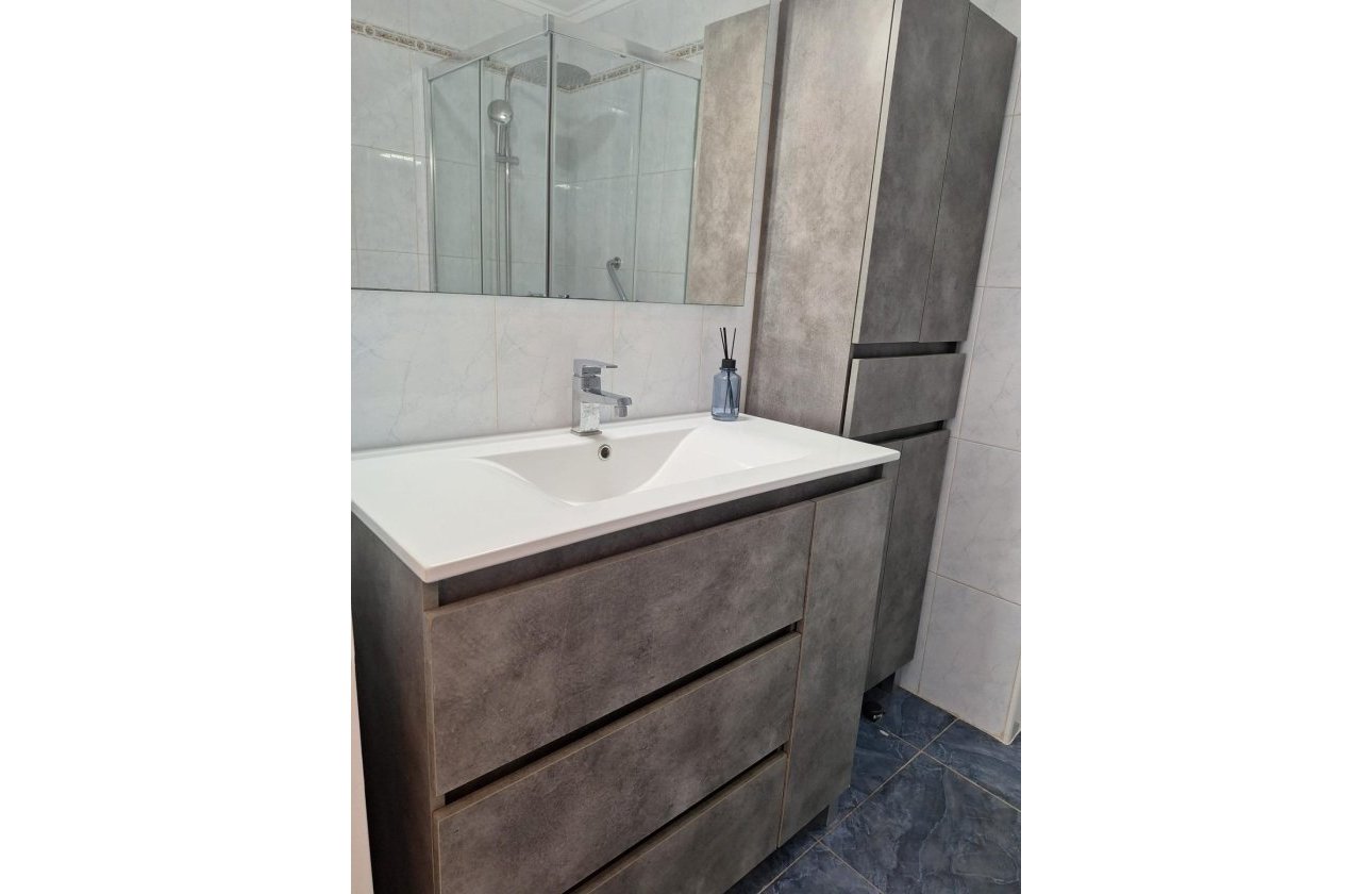 Resale - Apartment -
Torrevieja - Nueva Torrevieja