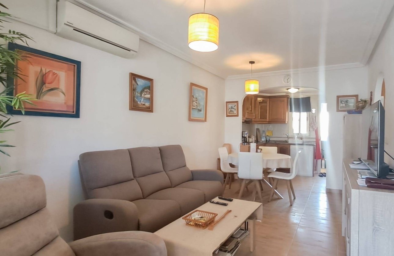Resale - Apartment -
Torrevieja - Parque Acuático - Sector 25
