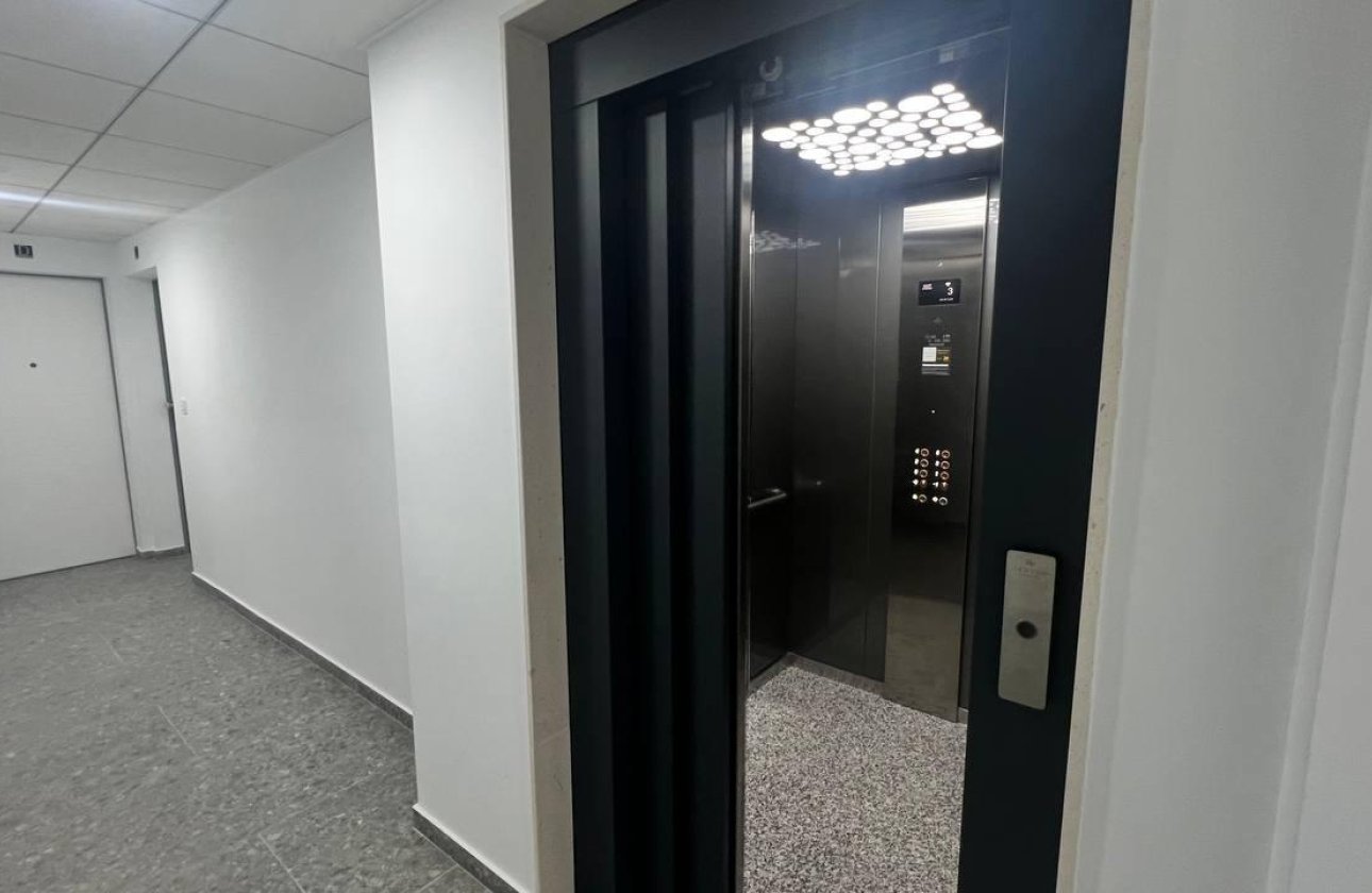 Resale - Apartment -
Torrevieja - PARQUE DE LAS NACIONES