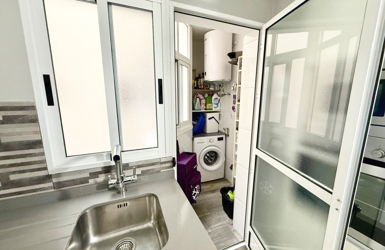 Resale - Apartment -
Torrevieja - PARQUE DE LAS NACIONES