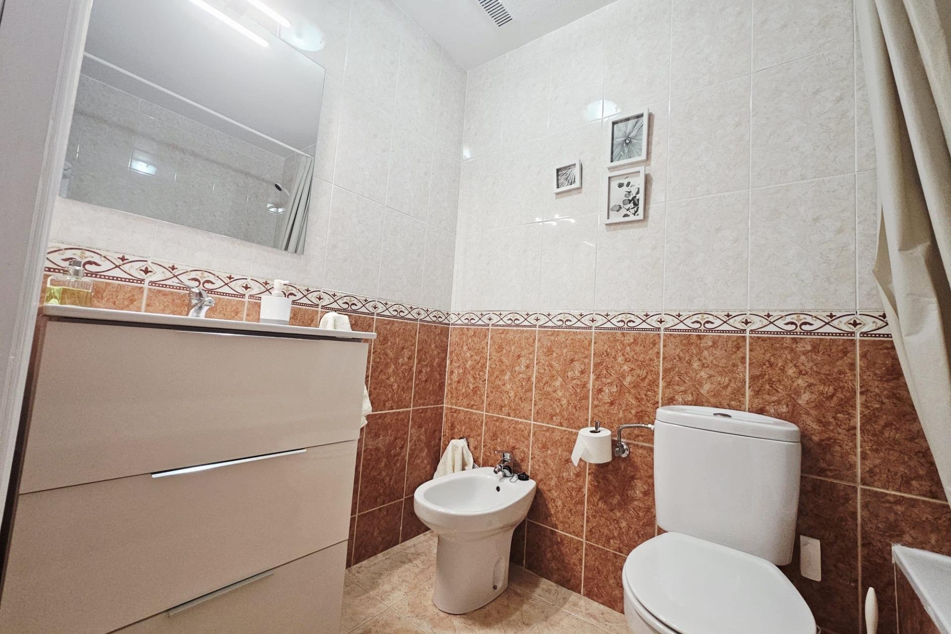 Resale - Apartment -
Torrevieja - PARQUE DE LAS NACIONES