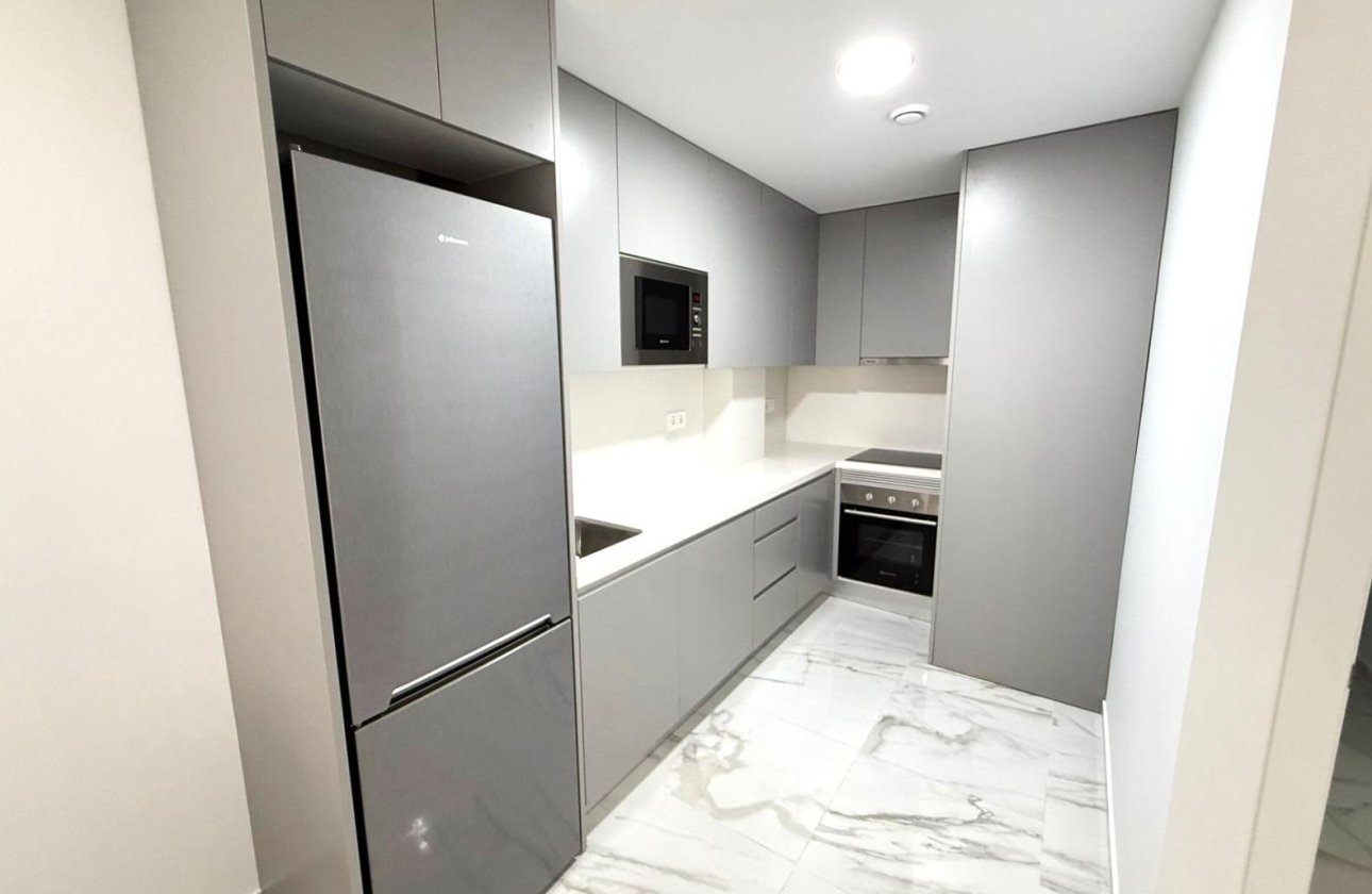 Resale - Apartment -
Torrevieja - PARQUE DE LAS NACIONES