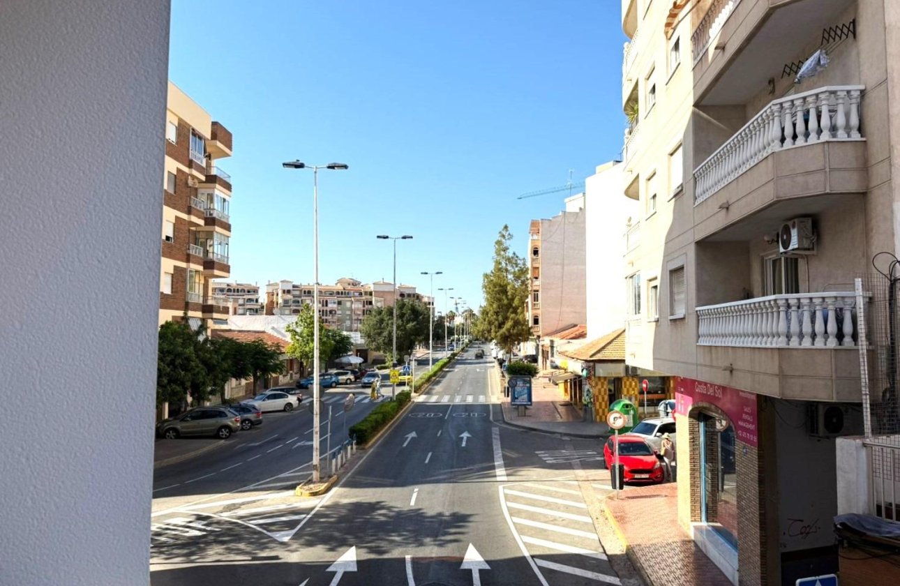 Resale - Apartment -
Torrevieja - PARQUE DE LAS NACIONES