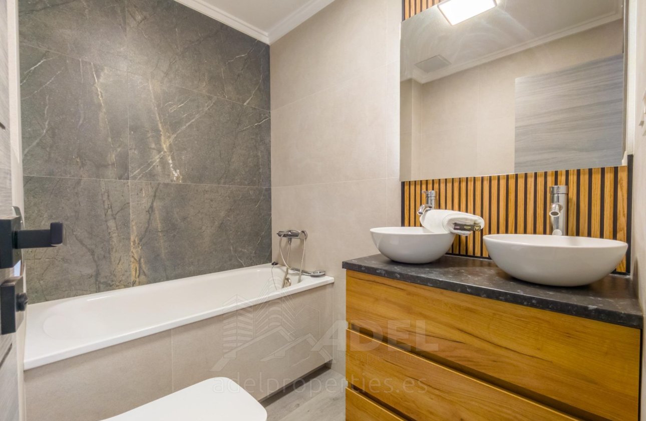 Resale - Apartment -
Torrevieja - PARQUE DE LAS NACIONES