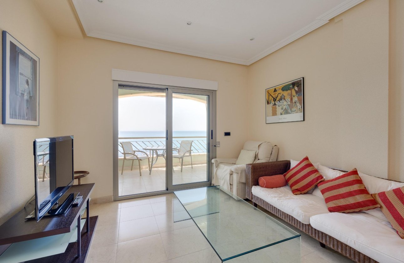 Resale - Apartment -
Torrevieja - Paseo Maritimo